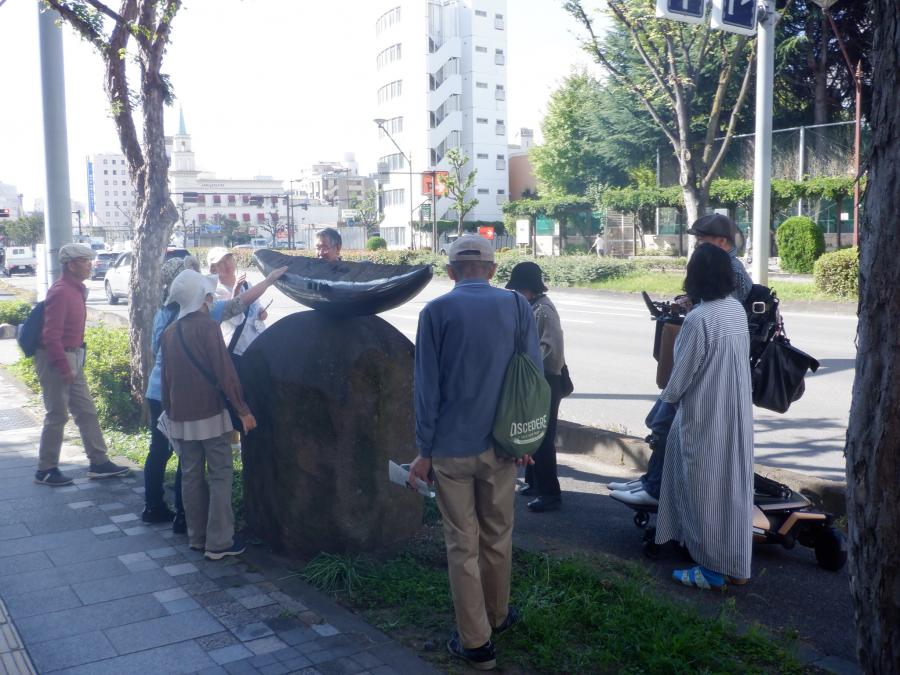 月に向って進め鑑賞の様子