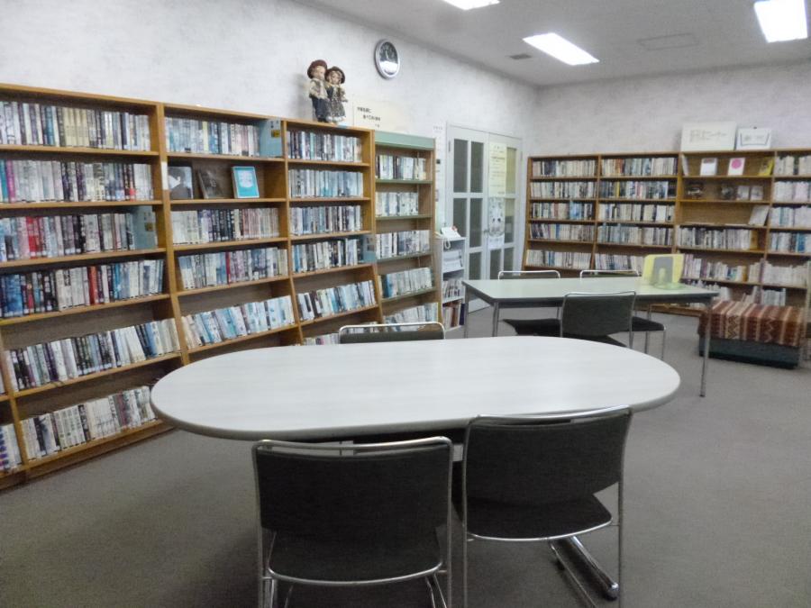 更北公民館図書室写真
