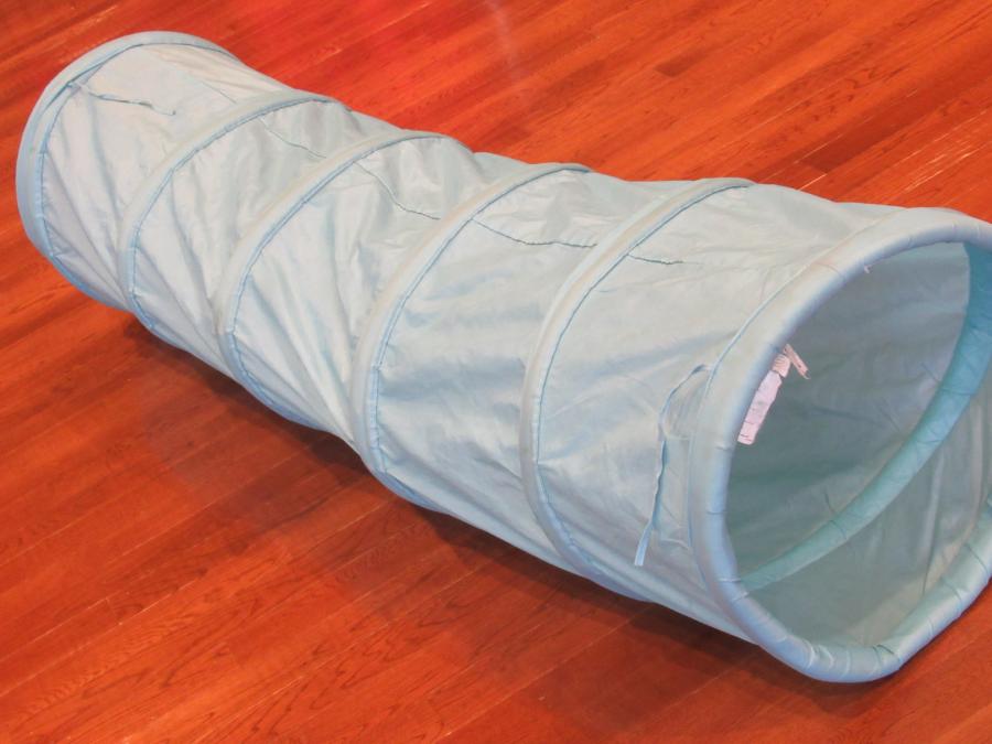 トンネルのオモチャの写真