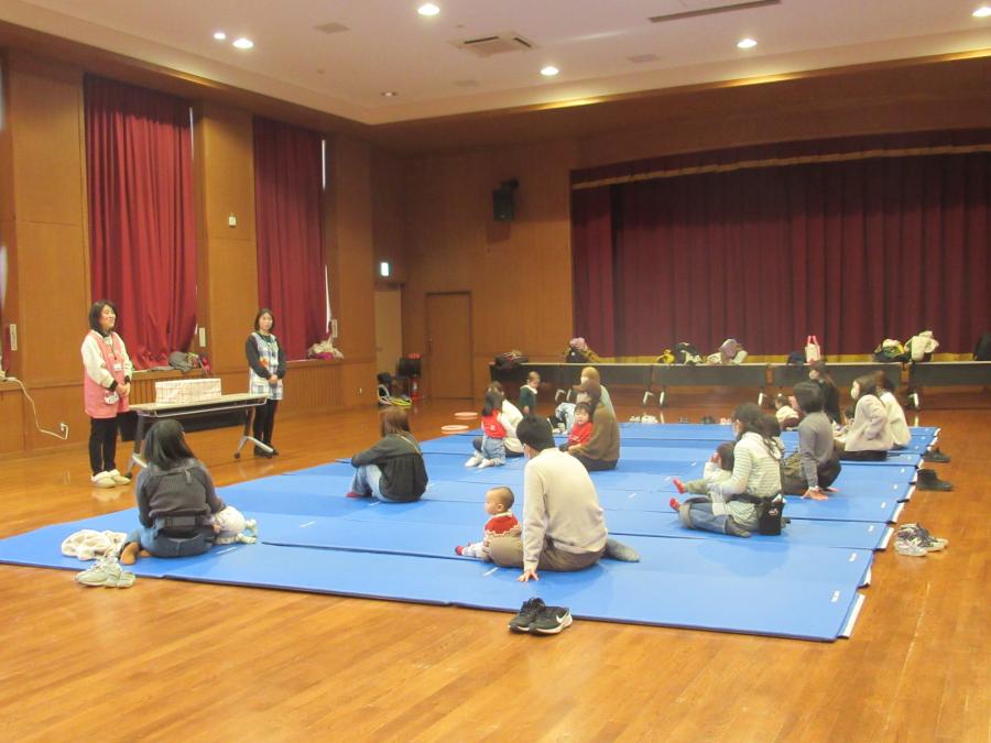 おはなし会の会場の様子