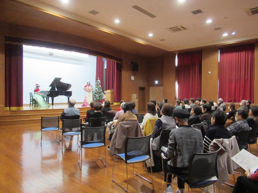 演奏している会場の様子