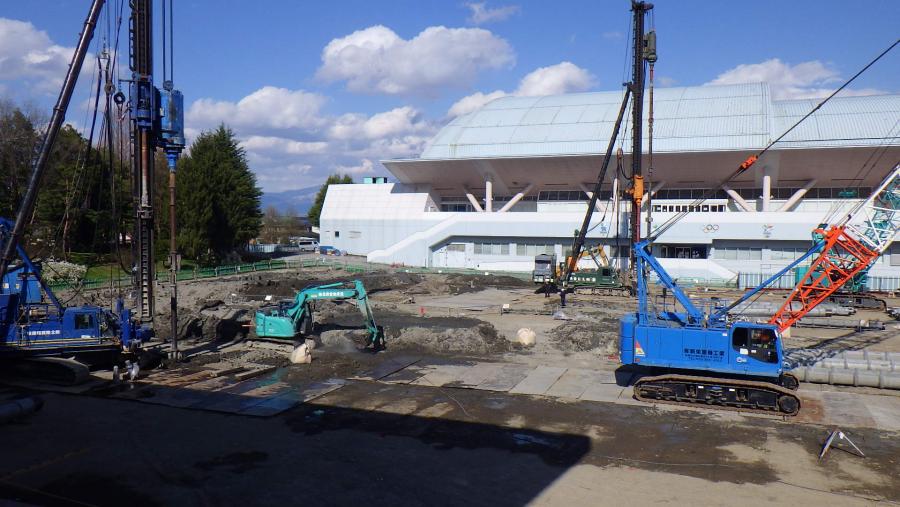 長野運動公園新総合体育館建設工事の進捗杭基礎工事