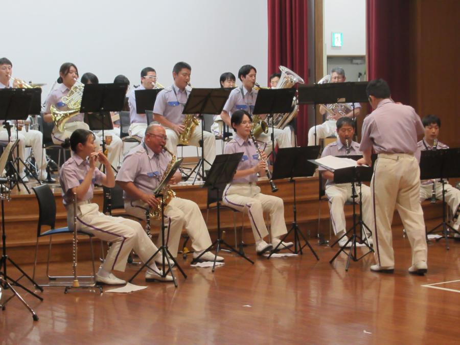 音楽隊の演奏風景