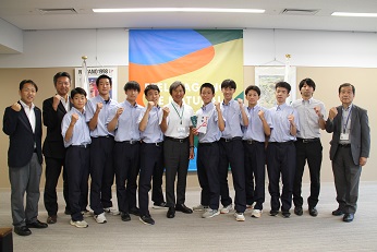 長野商業高等学校バトミントン部の皆さん