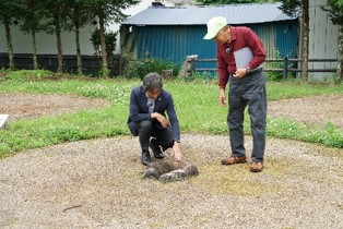 縄文時代の人々の生活跡の写真