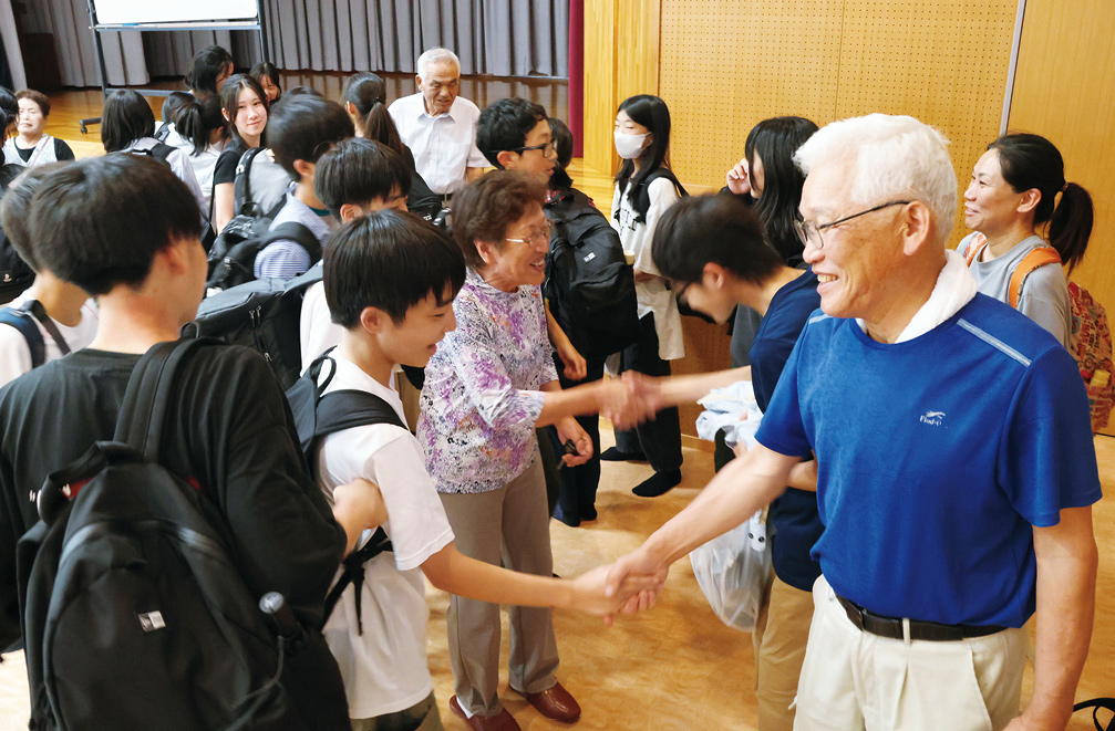 農家民泊体験終了の様子の写真