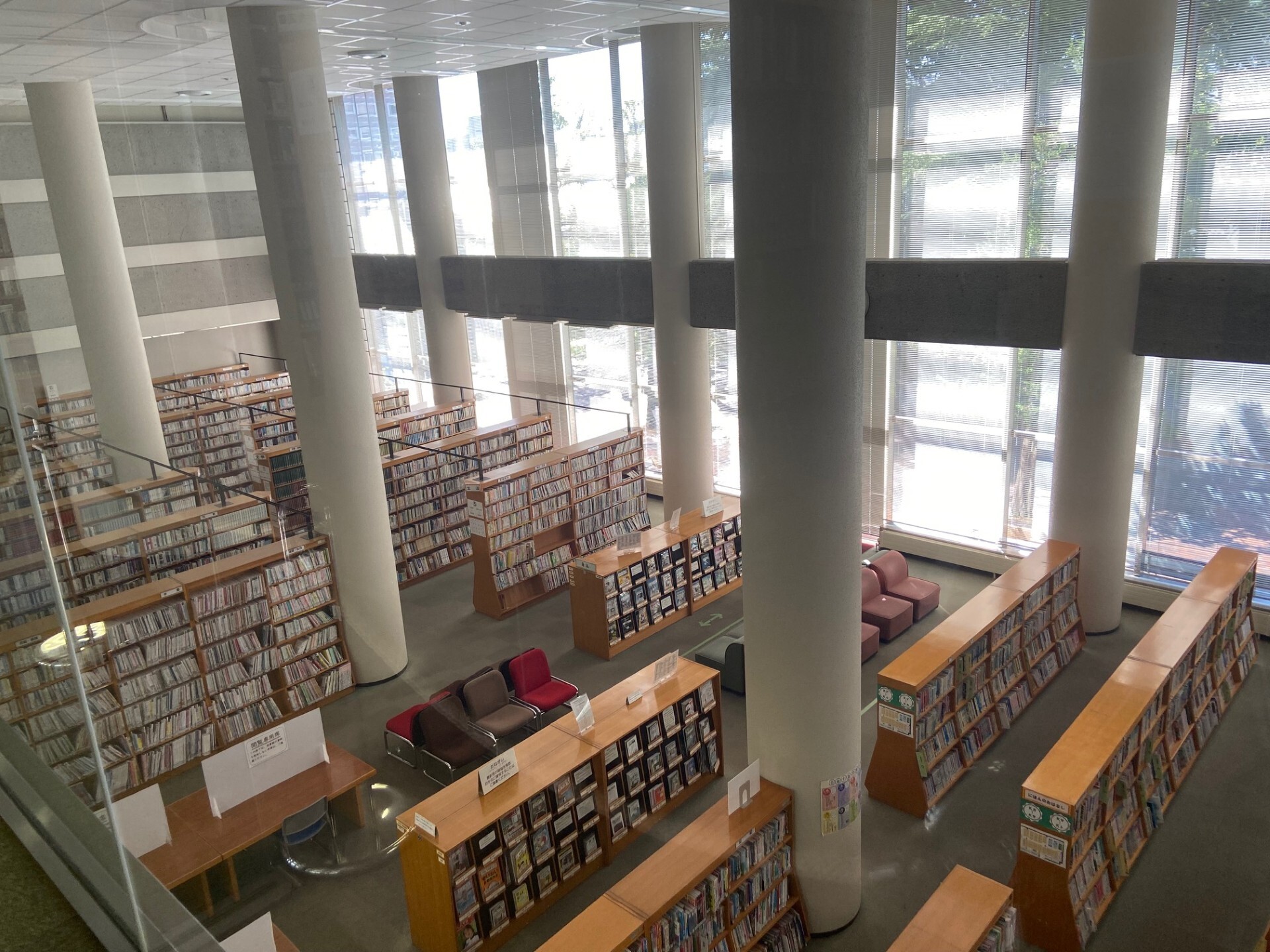 長野図書館