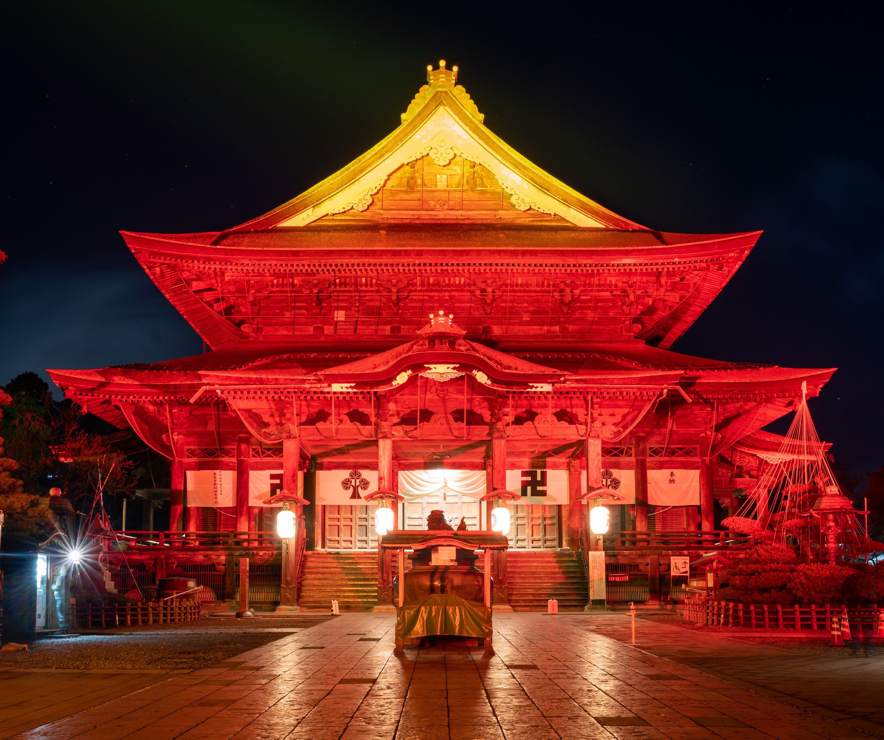 善光寺ライトアップの写真