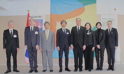 駐日タイ王国特命全権大使と表敬者の皆さん