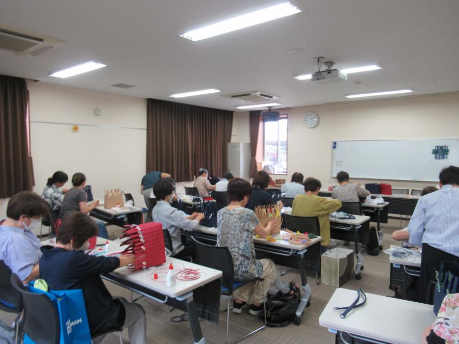続きの作業をやっている様子