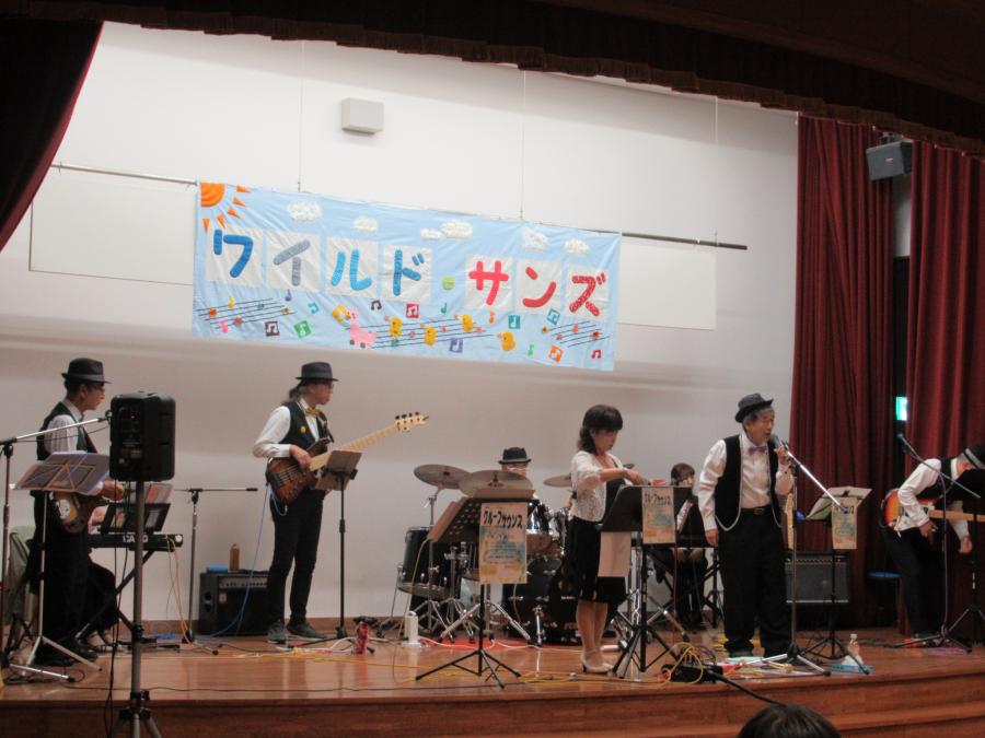 演奏グループの演奏風景