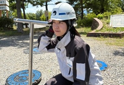 上下水道局水道整備課野﨑技師の写真