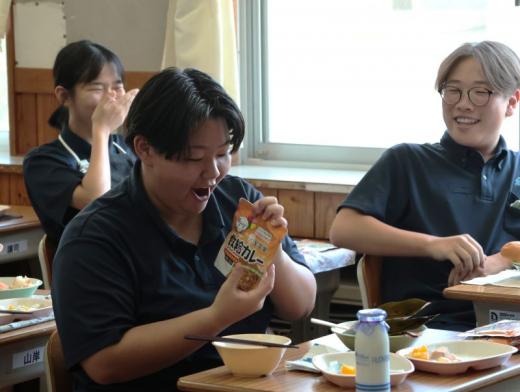 給食1