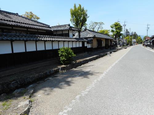 山寺常山邸付近のまちなみ