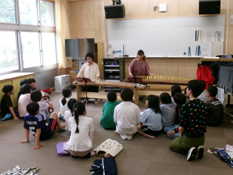 伝統芸能訪問講演（080623）加茂小学校