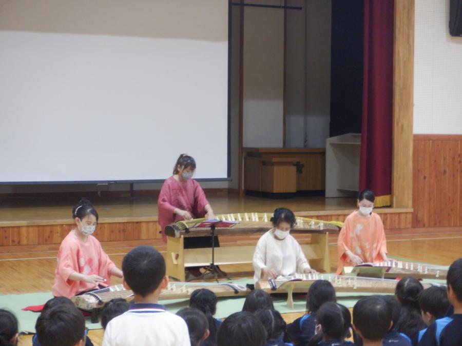 伝統芸能訪問公演（日大）