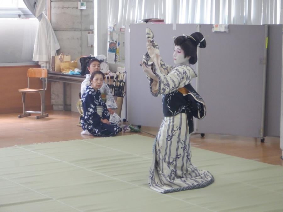 日本舞踊